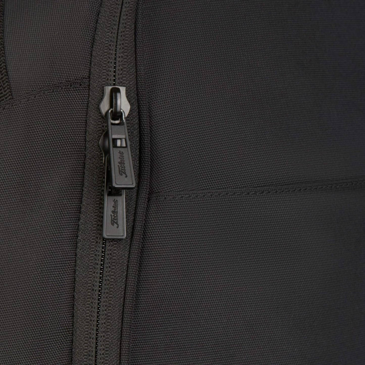 Players Convertible Duffel Black/Red (Prior Season)